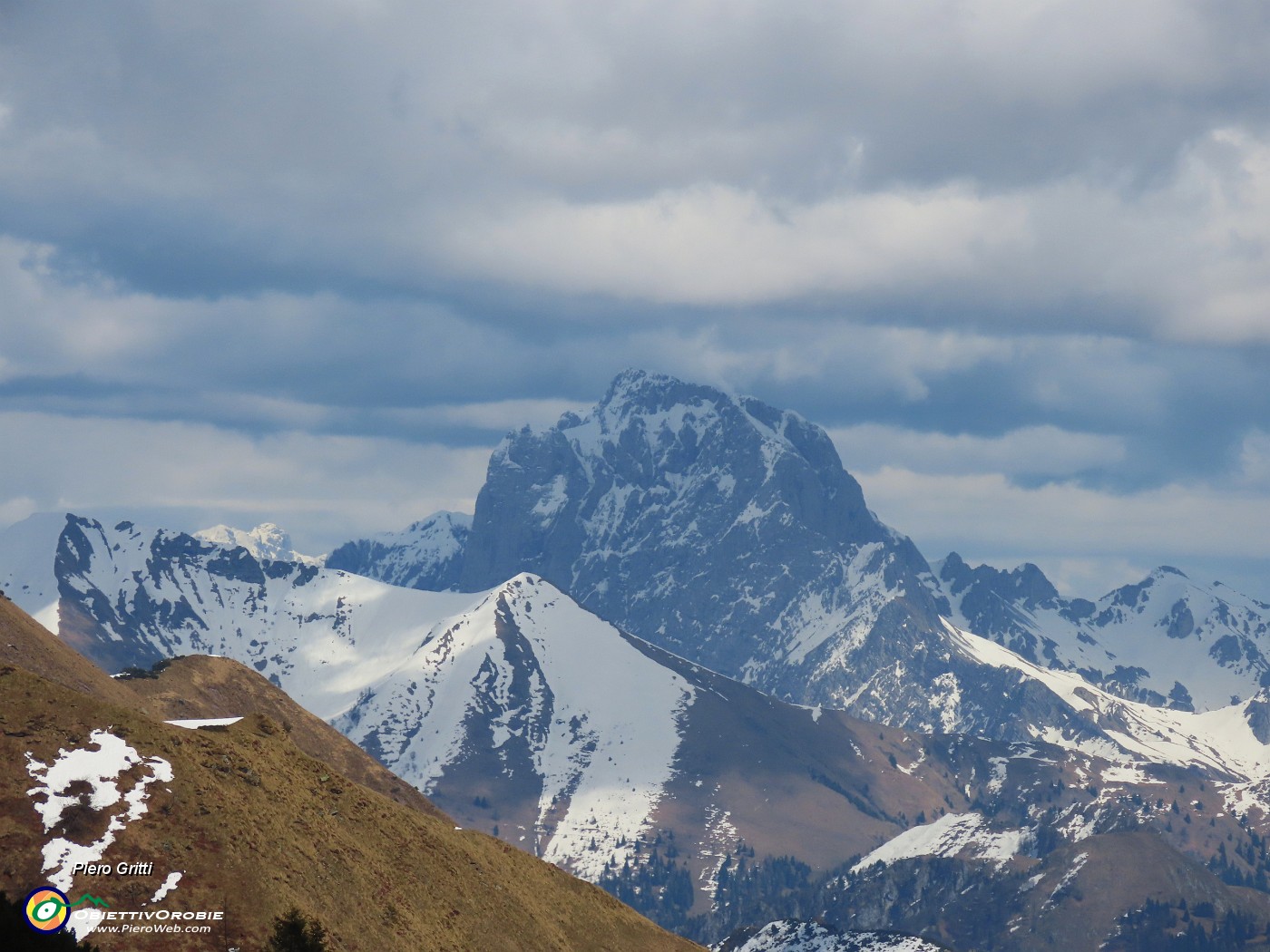 56 E con vista, lontano, in Presolana.JPG